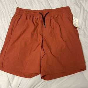 Old Navy Active shorts
